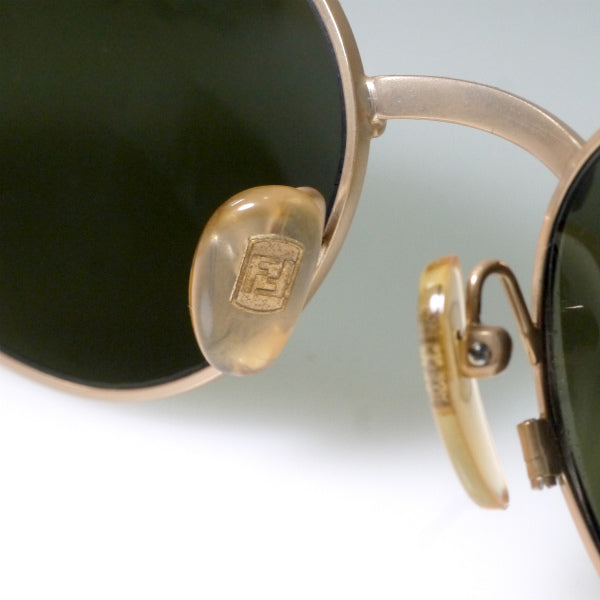 FENDI　ロゴサングラス（べっ甲・ゴールド）