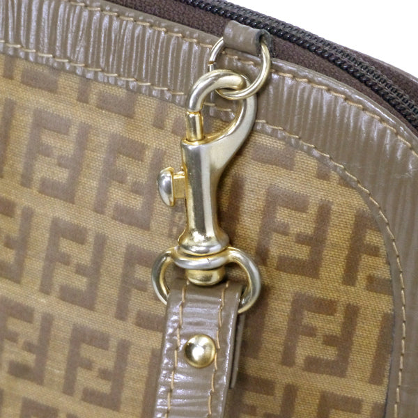 FENDI　ズッキーノ柄ロゴエンボスショルダー（茶）