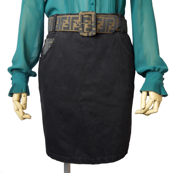 FENDI vintageズッカ柄スカート（黒）