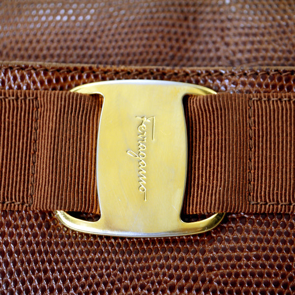 Salvatore Ferragamo　Varaリボン リザードポシェットバッグ（茶）