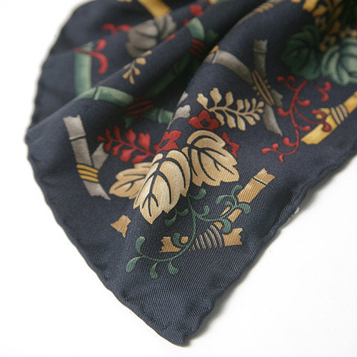 Salvatore Ferragamo シルクスカーフ（馬柄） – Vintage Shop Rococo