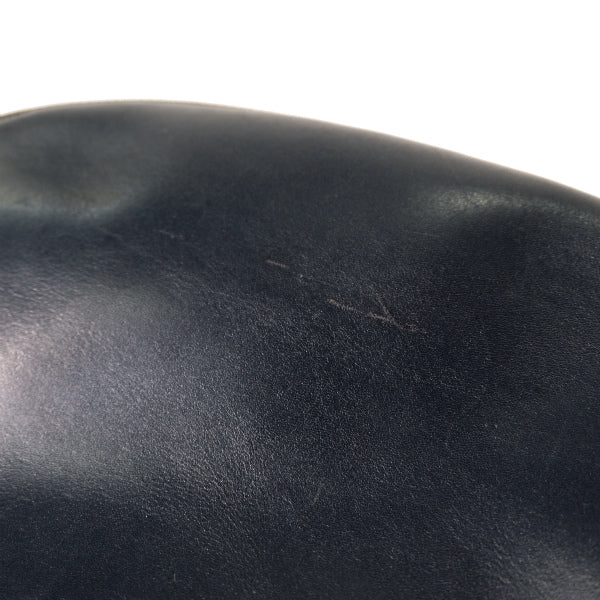 Salvatore Ferragamo  Varaリボン半円レザーポシェット（黒）