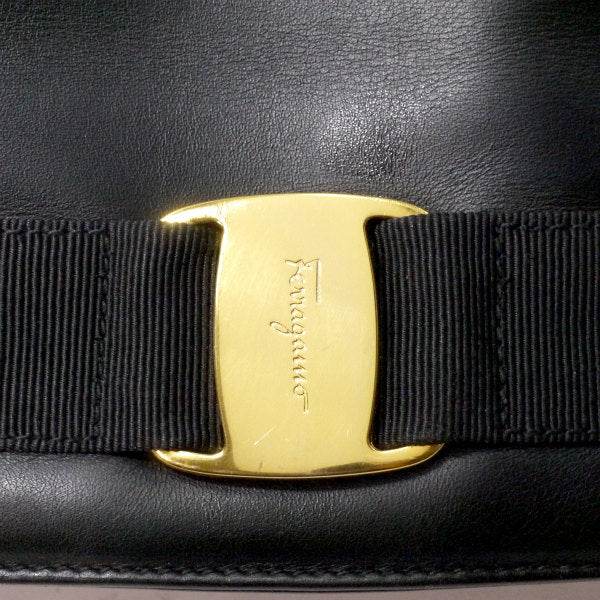 Salvatore Ferragamo　Varaリボン巾着ミニリュック（黒）