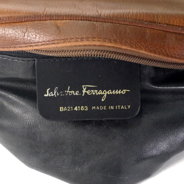 Salvatore Ferragamo   Varaリボン ポシェットバッグ（茶）