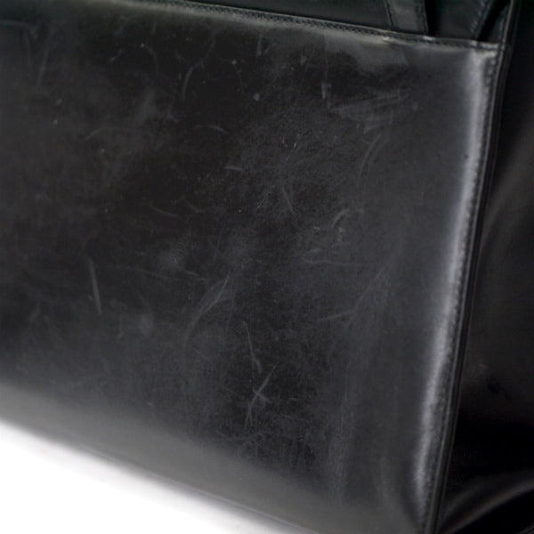 Salvatore Ferragamo Vara金具レザーハンドバッグ（黒） – Vintage