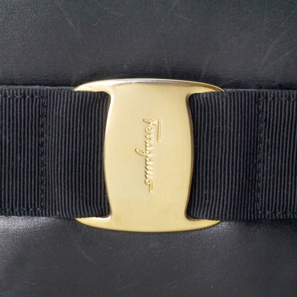 Salvatore Ferragamo　Vara金具レザーハンドバッグ（黒）