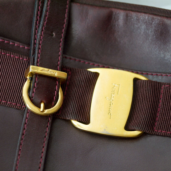 Salvatore Ferragamo  Varaリボン ポシェットバッグ（ボルドー）