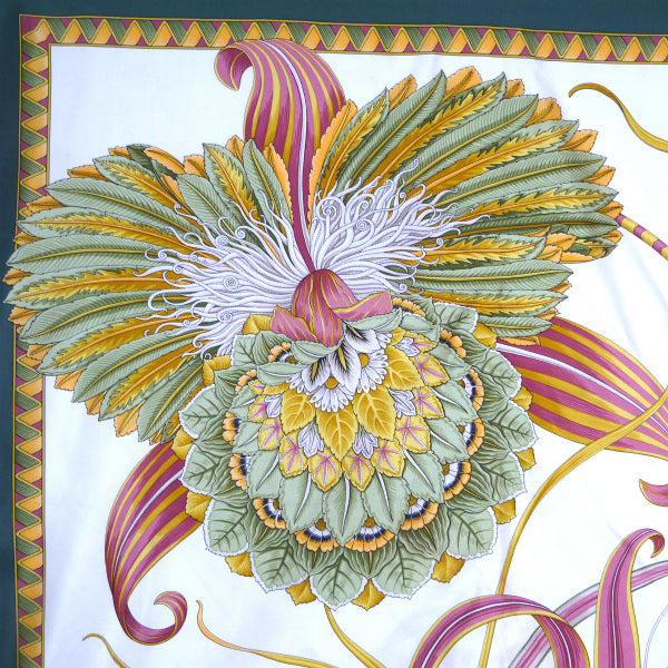 Salvatore Ferragamo シルクスカーフ（緑）