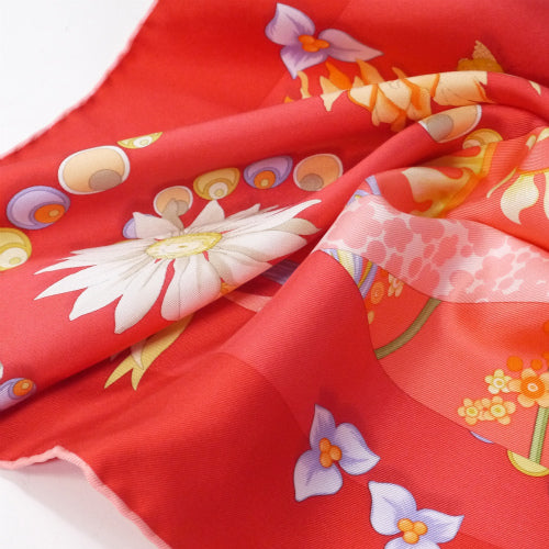 Salvatore Ferragamo シルクスカーフ（和柄/赤系）