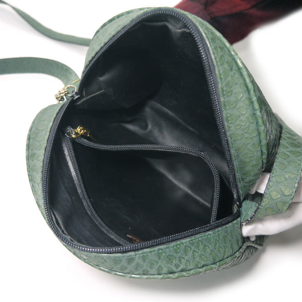 Salvatore Ferragamo　レア！パイソン半円ショルダー（深緑）