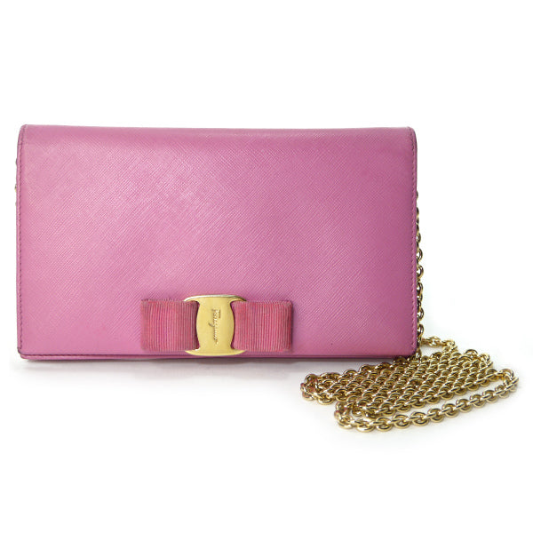 Salvatore Ferragamo  Varaリボンチェーンウォレット（ピンク）