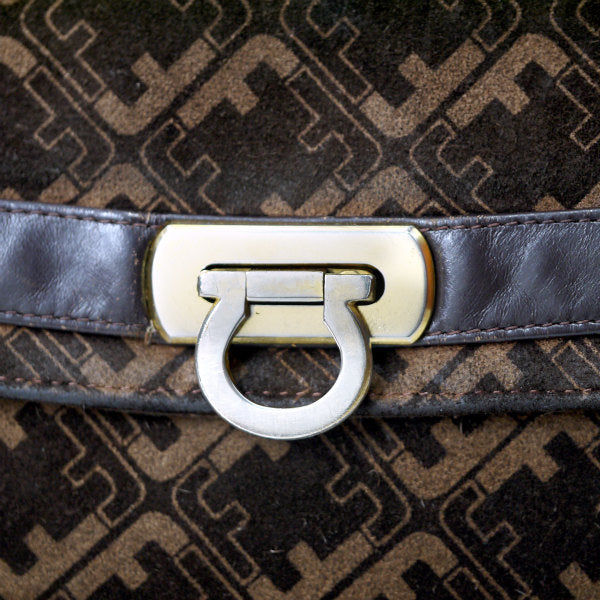 Salvatore Ferragamo  ガンチーニFF柄ショルダー（濃茶/スエード）