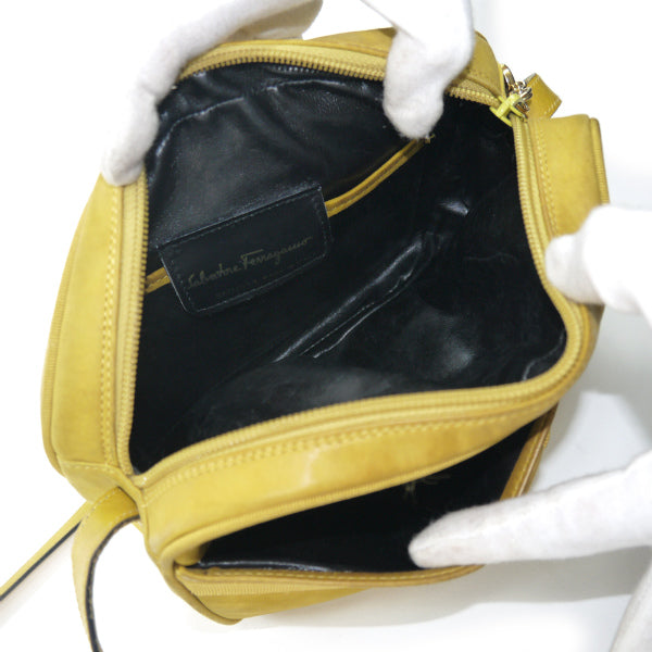 Salvatore Ferragamo  Varaリボン ポシェットバッグ（黄/ヌバック）