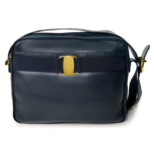 Salvatore Ferragamo   Varaリボン ポシェットバッグ（濃紺）