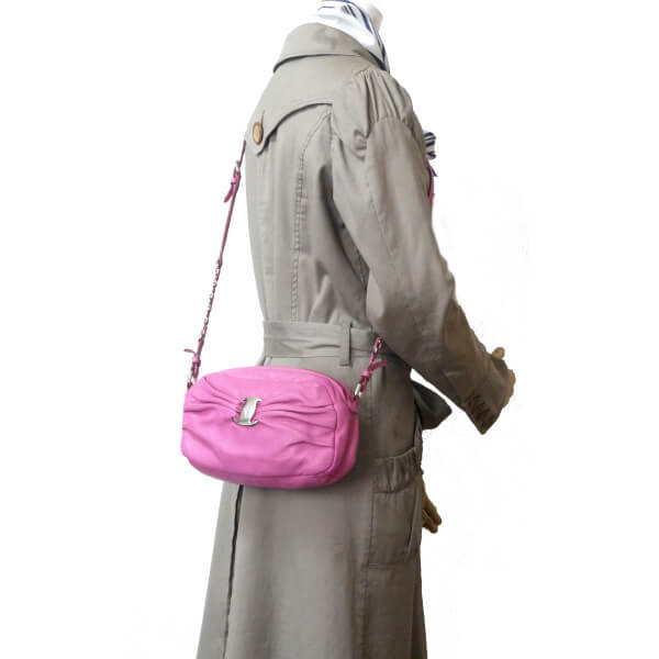 Salvatore Ferragamo  Varaリボン2WAYレザーバッグ（ピンク）