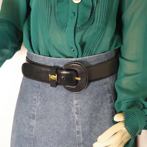 Ferragamo  Vara リボンベルト（紺）