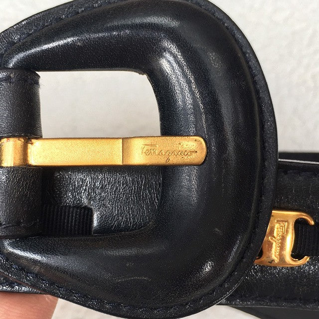 Salvatore Ferragamo Vara リボンベルト（紺）