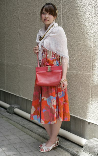 Salvatore Ferragamo　リボン横長ショルダー