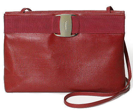 Salvatore Ferragamo　リボン横長ショルダー