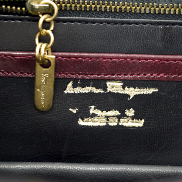 フェラガモ　80s総皮横長ショルダー（赤）