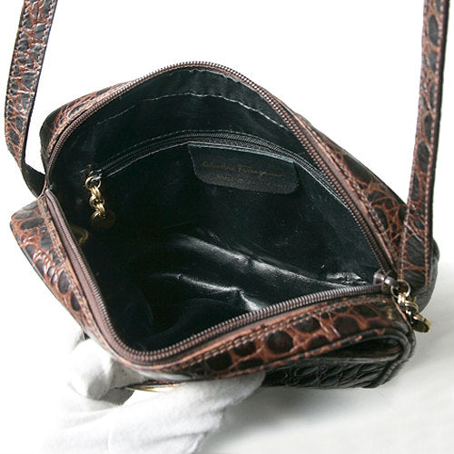Salvatore Ferragamo　型押しポシェット（茶）