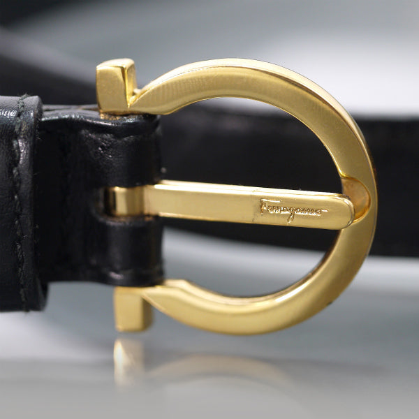 Ferragamo  ガンチーニ レザー細ベルト（黒）