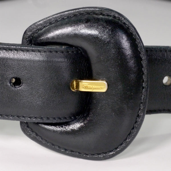 Salvatore Ferragamo ヒールスタッズ金具レザーベルト（黒）