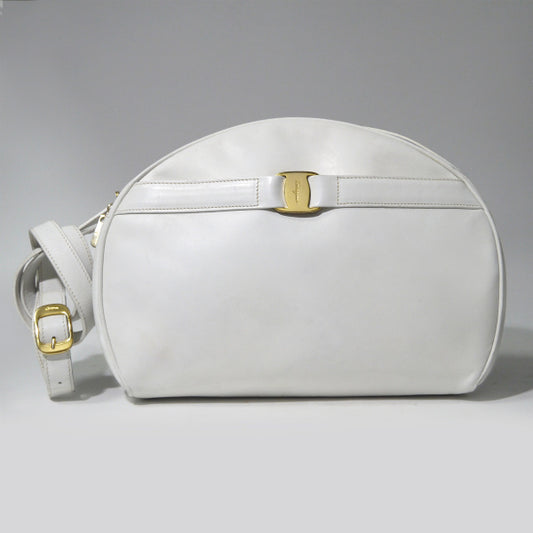 Salvatore Ferragamo   Varaリボン半円レザーショルダー（白）