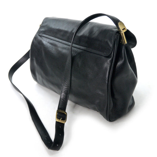 Salvatore Ferragamo  総革ラウンドフラップショルダー（黒）