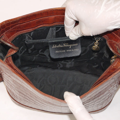 Salvatore Ferragamo　クロコ型押しバケツショルダー（茶）