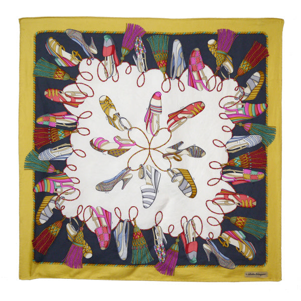 Salvatore Ferragamo パンプス柄シルクスカーフ（イエロー系）