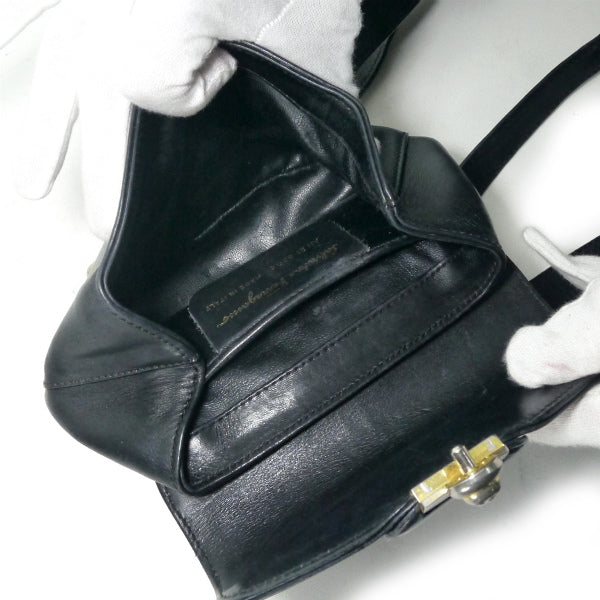 Salvatore Ferragamo  ヒールスタッズ総革ミニバッグ（黒）