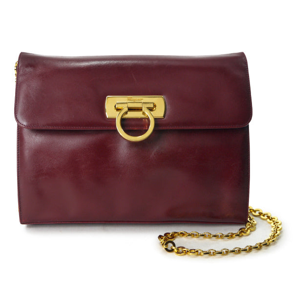 Salvatore Ferragamo  ガンチーニ留め具レザーチェーンバッグ（ボルドー）