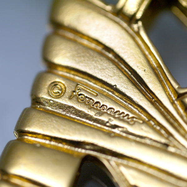 Salvatore Ferragamo　ハイヒールペンダント&ブローチSET（ゴールド）