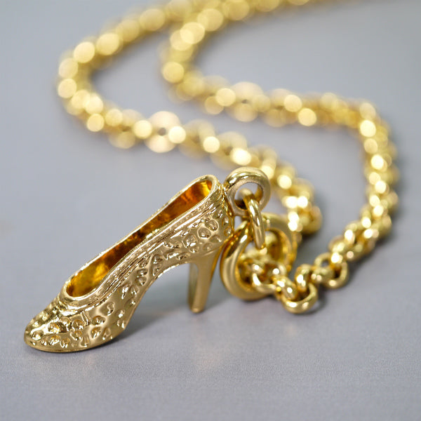 Salvatore Ferragamo　ハイヒールモチーフ ネックレス（ゴールド）