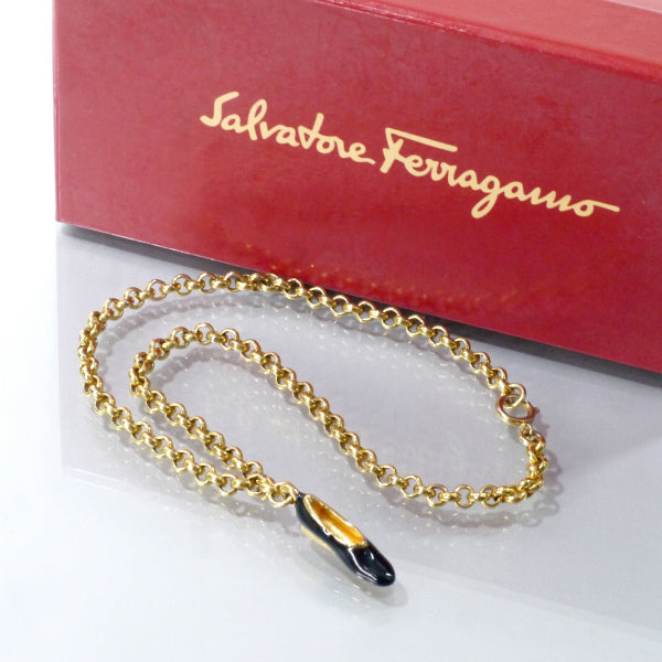 Salvatore Ferragamo　黒パンプスモチーフ ネックレス（ゴールド）