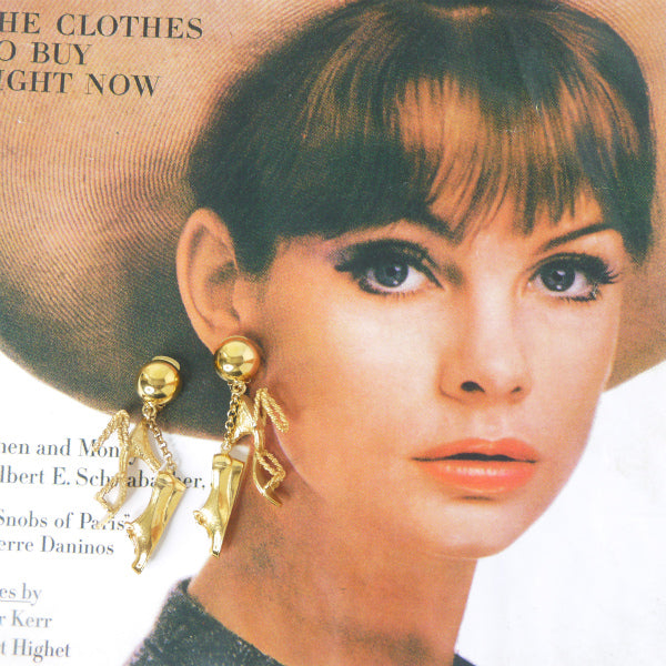 Salvatore Ferragamo　パンプスモチーフ スウィングイヤリング（ゴールド）