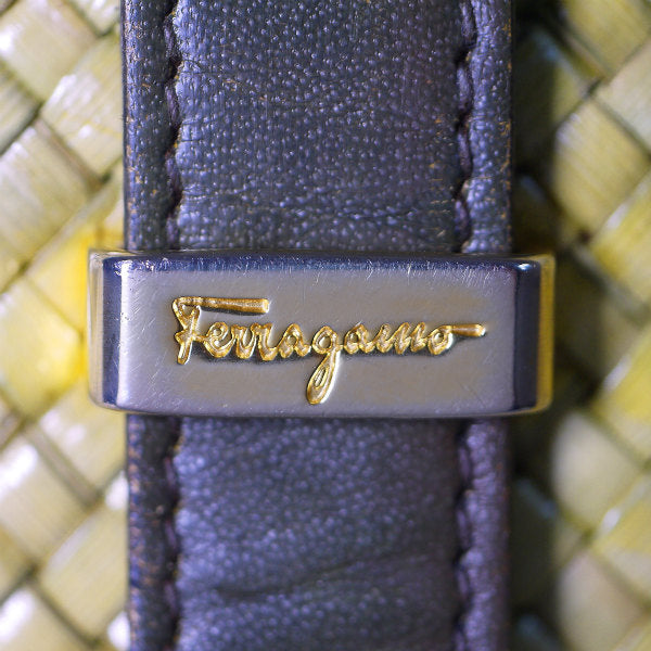 Salvatore Ferragamo　籐 編み込み斜めがけ