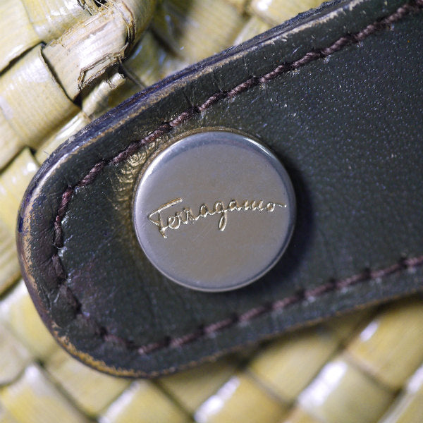 Salvatore Ferragamo　籐 編み込み斜めがけ