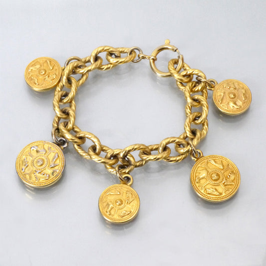 Salvatore Ferragamo　パンプスモチーフ メダルブレスレット（ゴールド）