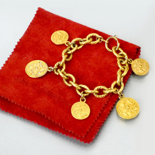 Salvatore Ferragamo　パンプスモチーフ メダルブレスレット（ゴールド）