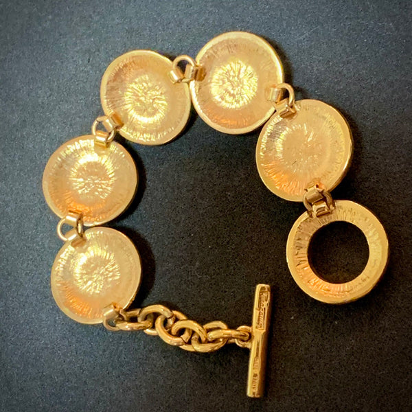 Salvatore Ferragamo　オレンジストーンブレスレット（ゴールド）