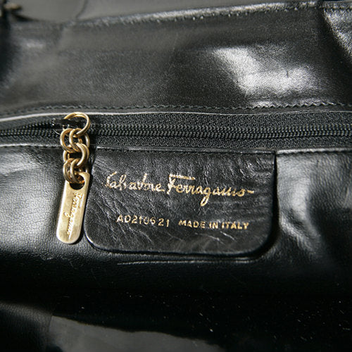Salvatore Ferragamo　総革大型トートバック（黒）
