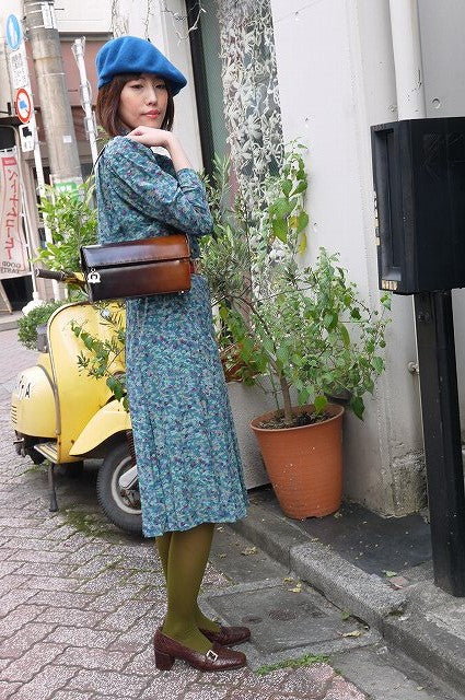 Salvatore Ferragamo ガンチーニ  カマボコショルダー(茶）