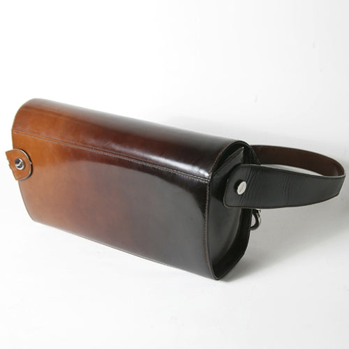 Salvatore Ferragamo ガンチーニ  カマボコショルダー(茶）