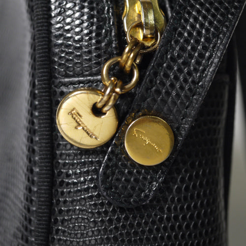 Salvatore Ferragamo　 リザード型押しリボンショルダー（黒）