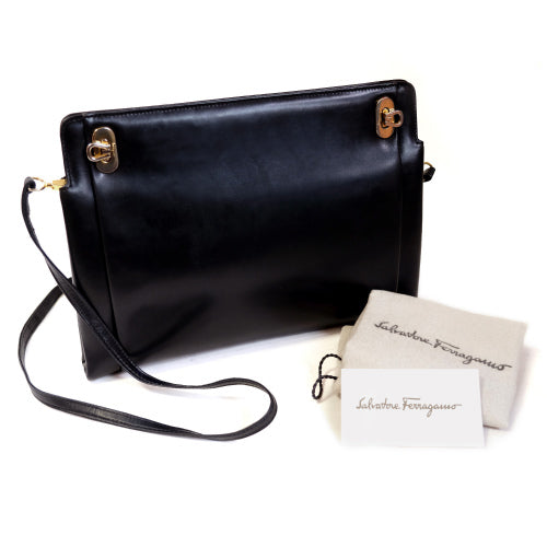 Salvatore Ferragamo 本革ガンチーニ留具2WAYバッグ(黒)