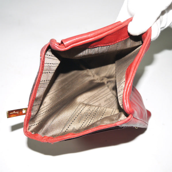 Ferragamo Vara ビッグリボン長財布（赤）