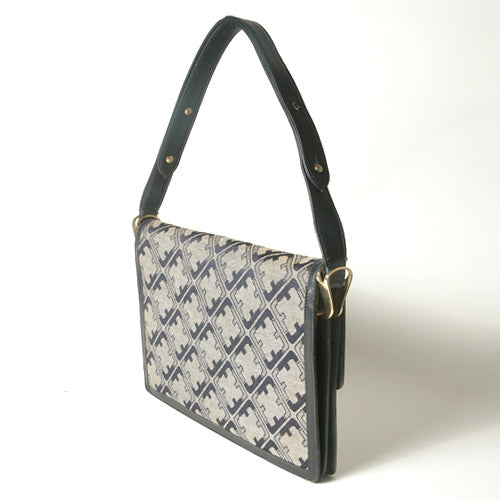 Salvatore Ferragamo　ジャガードショルダー（ネイビー）