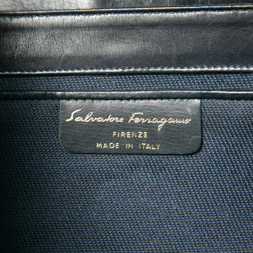 Salvatore Ferragamo　ジャガードショルダー（ネイビー）